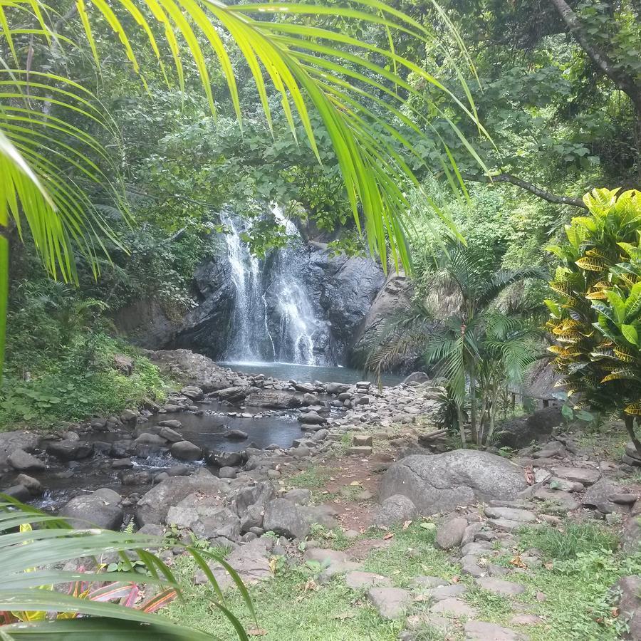 Salt Lake Lodge Savusavu Exterior photo